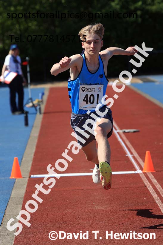 Mens under-17s triple jump, 2025 North Eastern Track and Field Champs., Shildon, County Durham. Photo: David T. Hewitson/Sports for All Pics